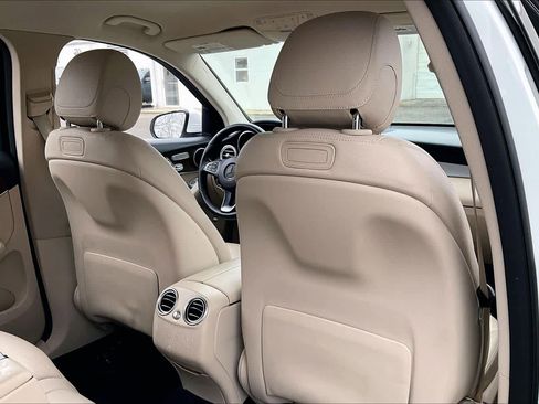 Used 2019 Mercedes-Benz GLC 300 image 20