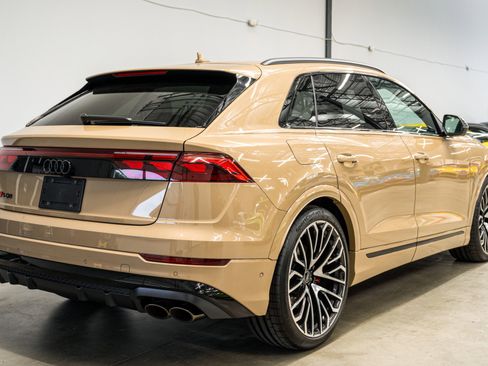 Used 2024 Audi SQ8 Prestige AWD/4WD image 8