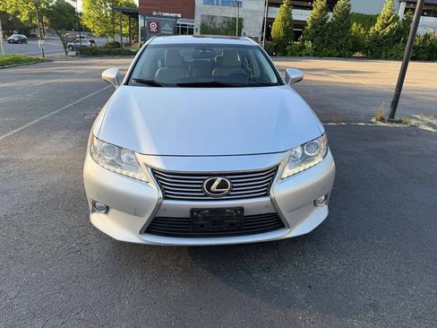Used 2015 Lexus ES 350 w/ Premium Package FWD image 5