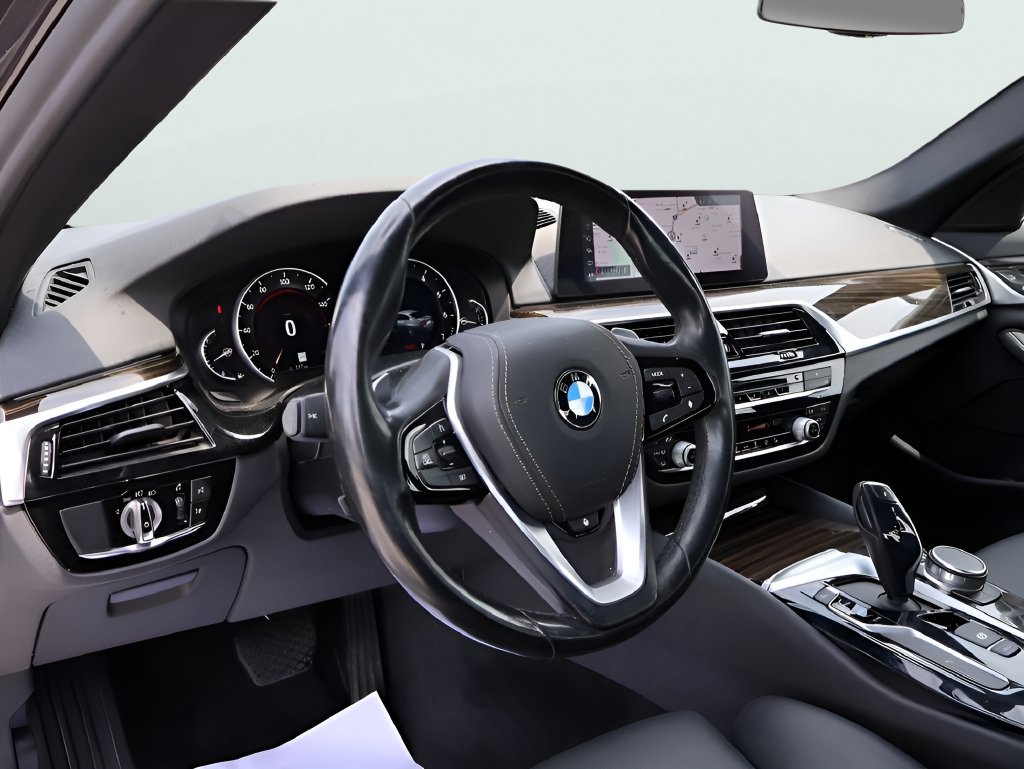 Used 2019 BMW 530i xDrive w/ Convenience Package AWD/4WD image 19