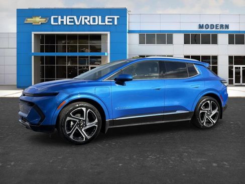 Used 2024 Chevrolet Equinox EV LT w/ LPO, Active Package image 1