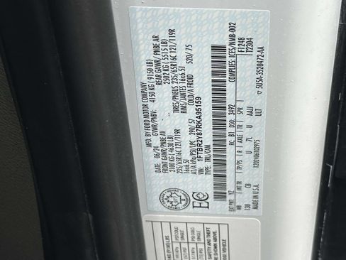 Used 2024 Ford Transit 250 Low Roof AWD w/ Exterior Upgrade Package image 27