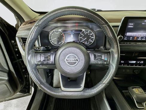 Used 2021 Nissan Rogue SV w/ Premium Package AWD/4WD image 9
