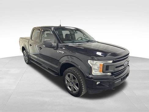 Used 2020 Ford F150 XLT w/ Equipment Group 302A Luxury AWD/4WD image 4