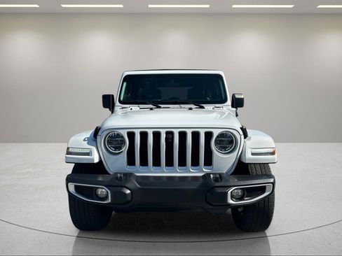 Used 2021 Jeep Wrangler Unlimited Sahara w/ Cold Weather Group AWD/4WD image 8