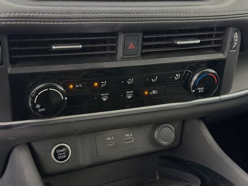 Used 2021 Nissan Rogue S FWD image 18