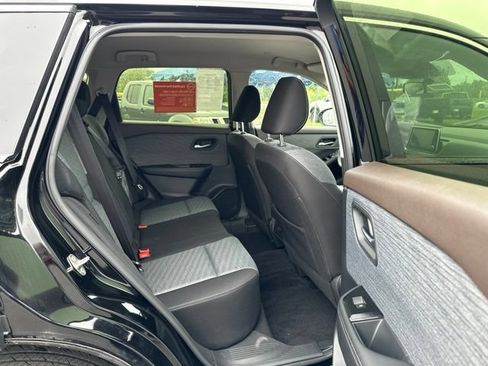 Certified 2023 Nissan Rogue SV AWD/4WD image 19