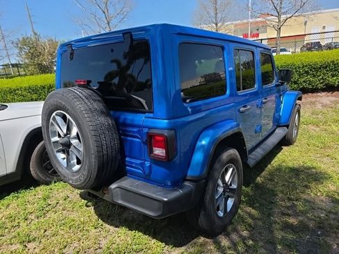 Used 2022 Jeep Wrangler Unlimited Sahara image 8