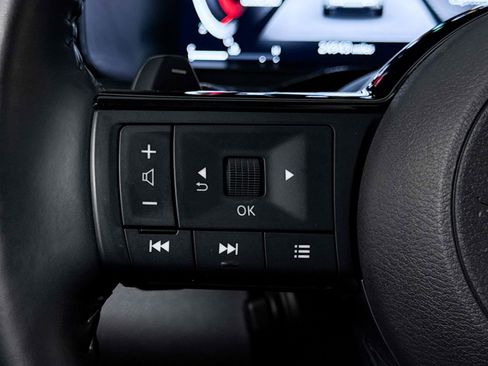 Used 2024 Nissan Pathfinder Platinum image 37