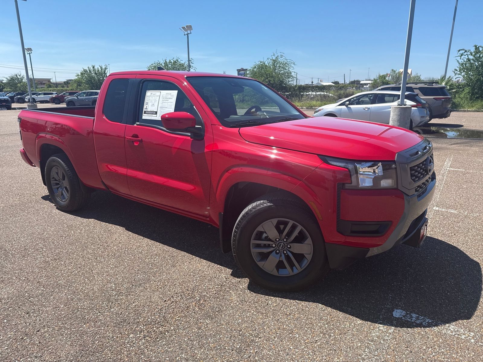 Used 2025 Nissan Frontier SV RWD image 1