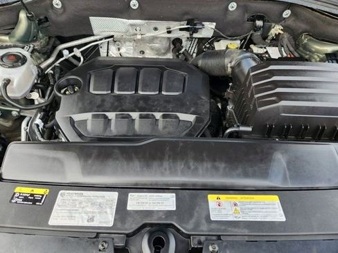 Used 2024 Volkswagen Atlas Peak Edition SEL image 34