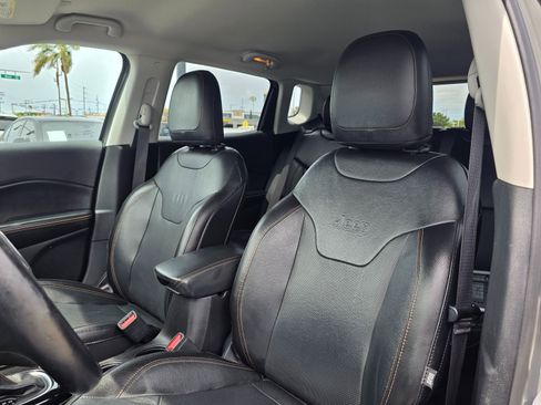 Used 2020 Jeep Compass Limited FWD image 16