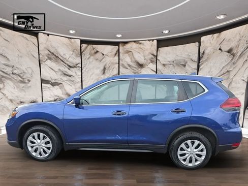 Used 2018 Nissan Rogue S AWD/4WD image 8