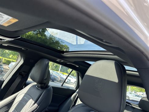New 2026 Mercedes-Benz E 53 AMG e 4MATIC Wagon image 28