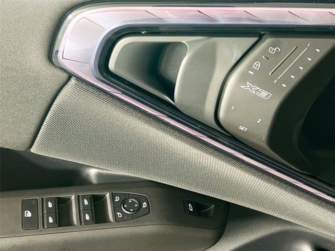 Certified 2025 BMW X3 xDrive30i w/ Premium Package image 19