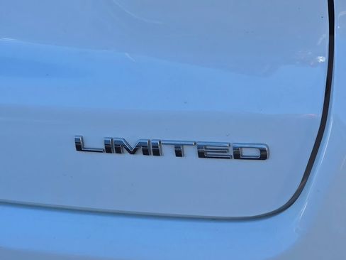 Used 2025 Jeep Compass Limited AWD/4WD image 8