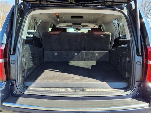 Used 2019 Chevrolet Suburban Premier w/ Premier Plus Edition image 6