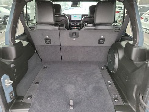 Used 2024 Jeep Wrangler Unlimited Rubicon image 9