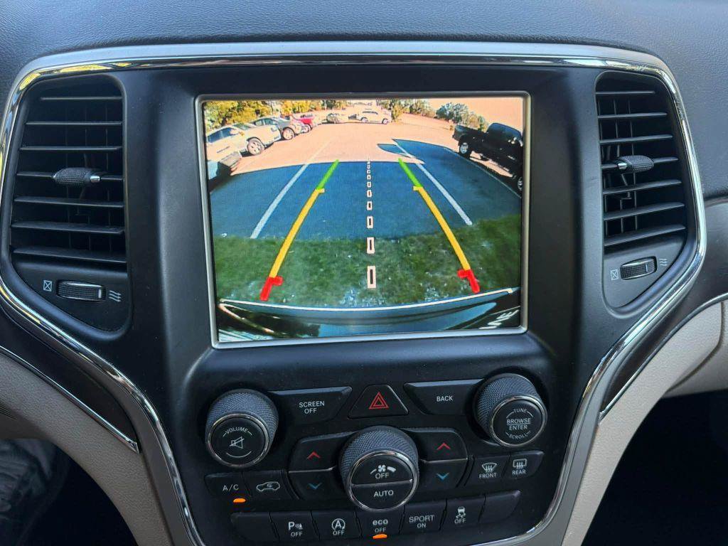 Used 2016 Jeep Grand Cherokee Limited w/ Luxury Group II AWD/4WD image 29