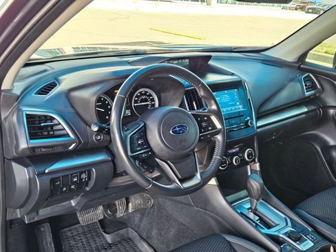 Used 2020 Subaru Forester Premium image 10