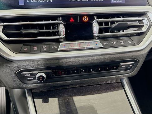 Used 2020 BMW 330i Sedan w/ Convenience Package image 19