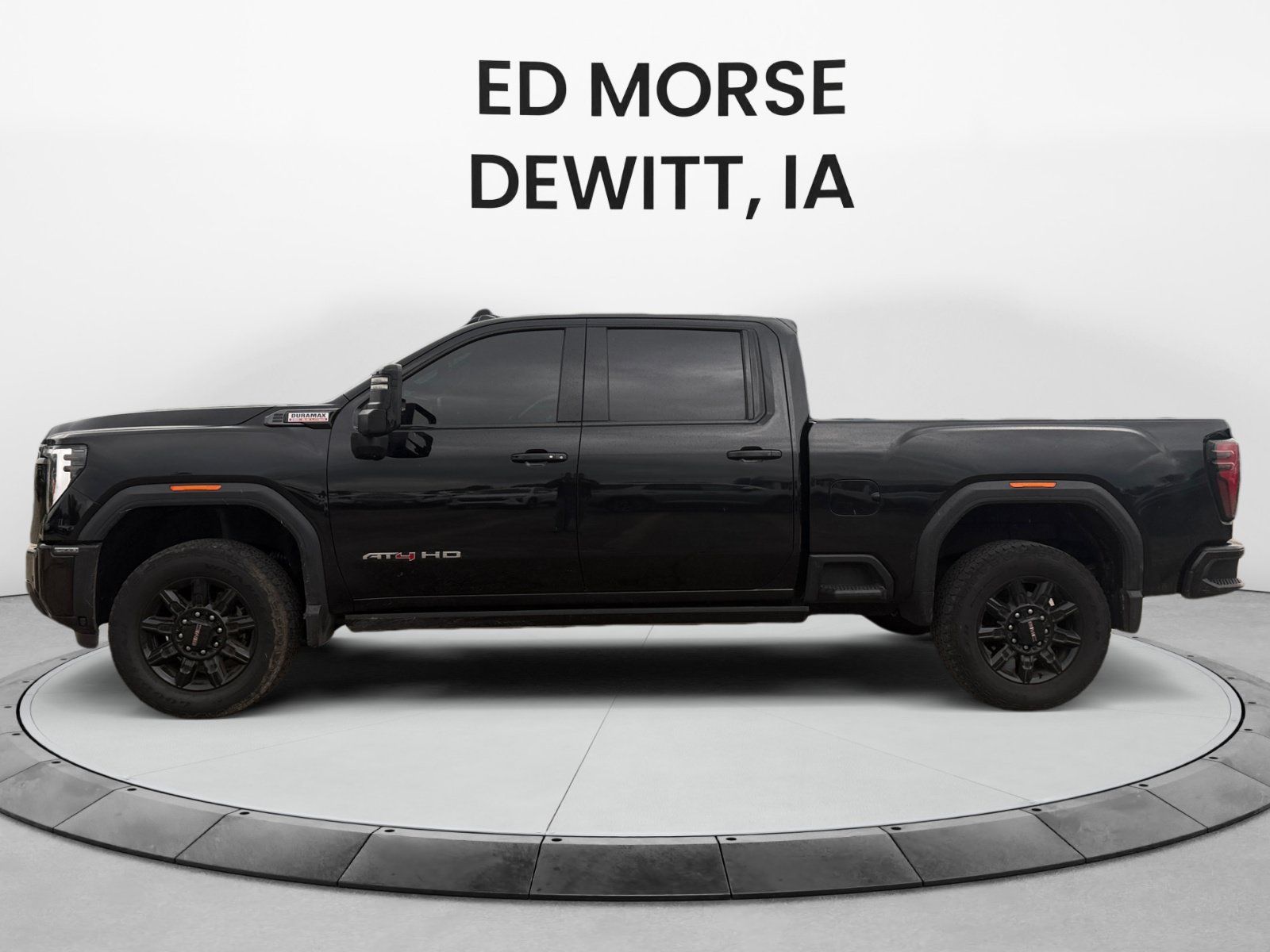 Used 2024 GMC Sierra 2500 AT4 w/ AT4 Premium Plus Package AWD/4WD image 2