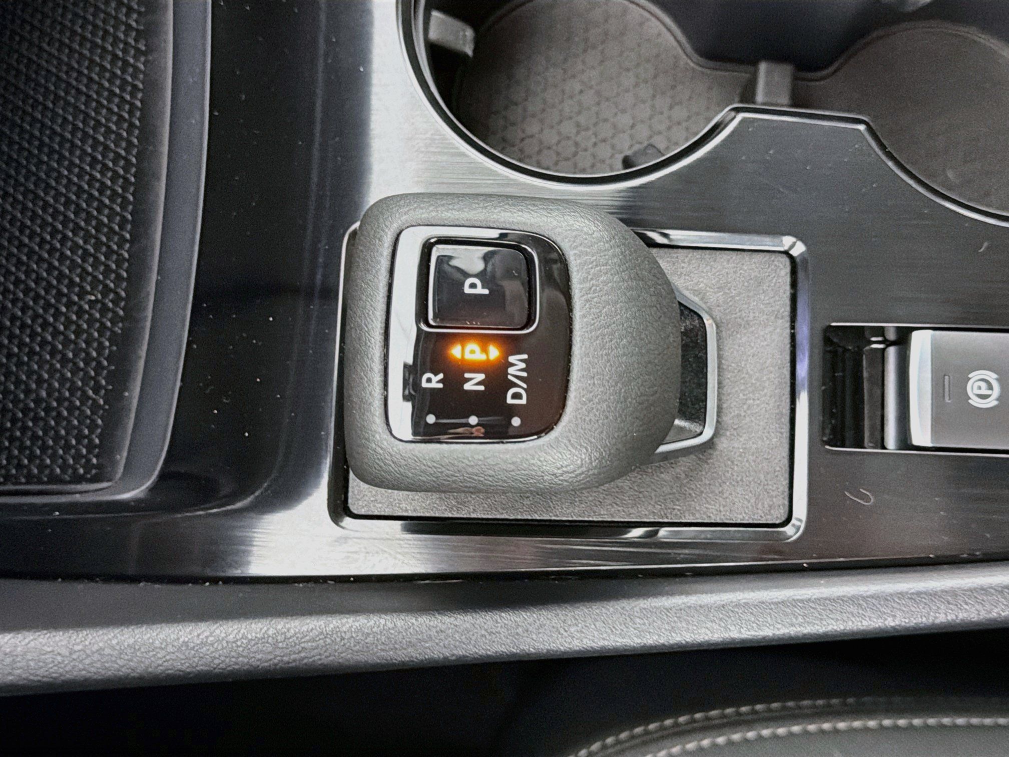 Used 2026 Nissan Rogue SV FWD image 24