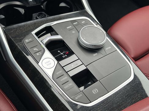 Used 2024 BMW 330e w/ Premium Package image 17