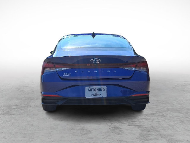 Used 2023 Hyundai Elantra SEL FWD image 5