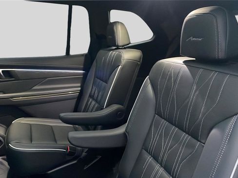 New 2026 Buick Enclave Avenir w/ Super Cruise Package image 16