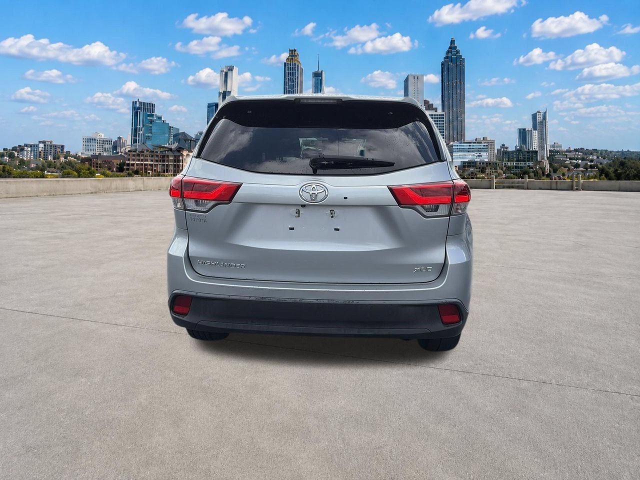 Used 2018 Toyota Highlander XLE FWD image 25