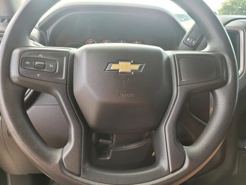 Used 2022 Chevrolet Silverado 1500 Custom AWD/4WD image 25