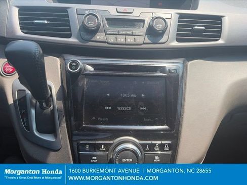 Used 2016 Honda Odyssey Touring Elite image 16