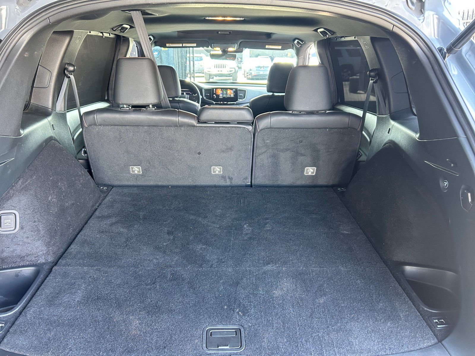 Used 2023 Honda Passport TrailSport image 17