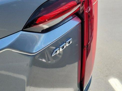 Certified 2023 Cadillac XT6 Premium Luxury FWD image 8