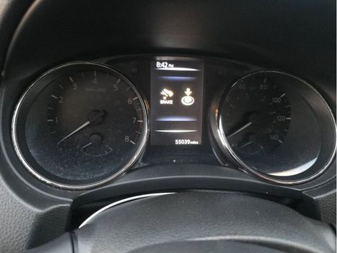 Used 2017 Nissan Rogue Sport SL image 10