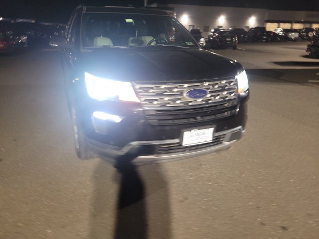 Used 2019 Ford Explorer Limited w/ Ford Safe & Smart Package AWD/4WD image 12