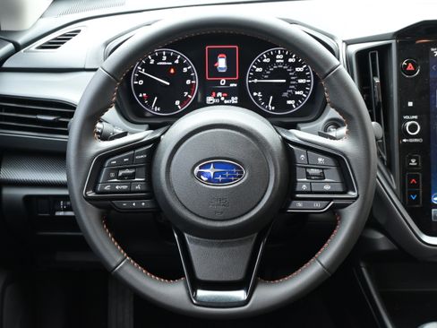 Used 2025 Subaru Crosstrek 2.5i Limited w/ Crosstrek Mirror Package AWD/4WD image 17