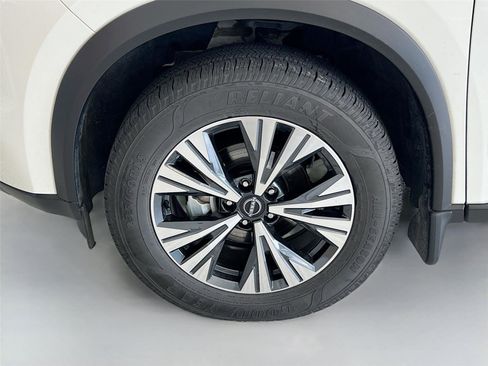 Used 2023 Nissan Rogue SV AWD/4WD image 27