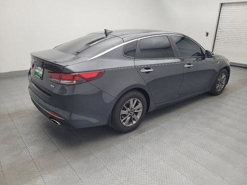 Used 2017 Kia Optima LX w/ Value Package FWD image 10