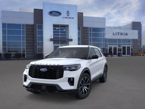 New 2026 Ford Explorer ST-Line AWD/4WD image 2