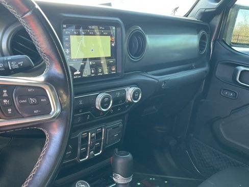 Used 2020 Jeep Gladiator Sport w/ Quick Order Package 24S image 7