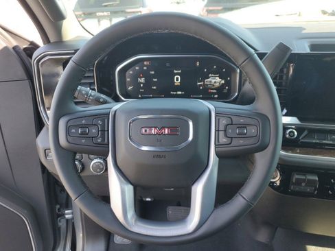 New 2026 GMC Sierra 1500 SLE image 20