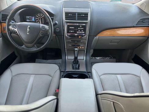 Used 2015 Lincoln MKX FWD w/ Equipment Group 102A image 16