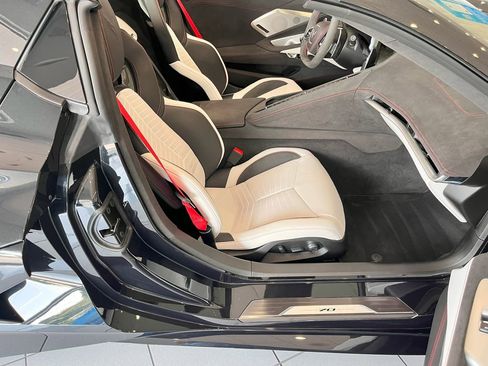 Certified 2023 Chevrolet Corvette Stingray Premium Conv image 19