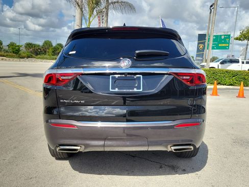 Used 2022 Buick Enclave Essence FWD image 6