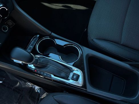 Used 2025 Buick Encore GX Preferred image 46