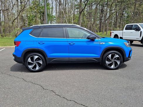 Used 2023 Volkswagen Taos SE AWD/4WD image 10