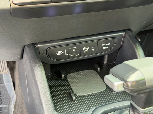Used 2025 Kia K4 EX image 24