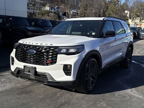 Used 2026 Ford Explorer ST w/ Sun And Sound Package AWD/4WD image 6